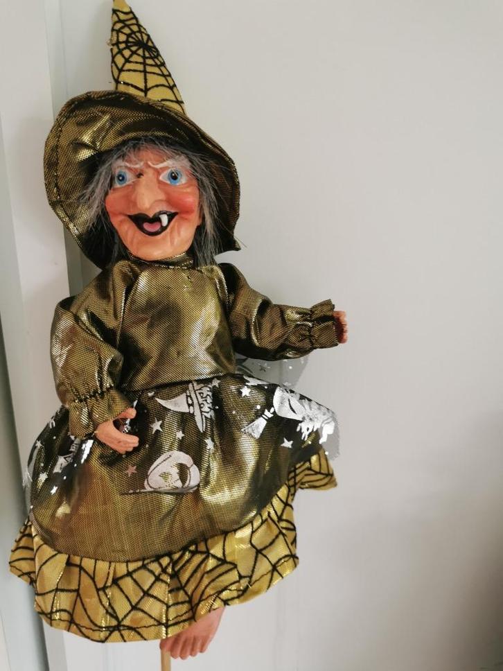 Heksen, poppen , halloween!, Hobby en Vrije tijd, Feestartikelen, Zo goed als nieuw, Feestartikel, Ophalen