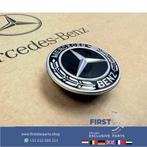 Mercedes AMG MOTORKAP LOGO ZWART EMBLEEM W204 W205 W212 W207, Ophalen of Verzenden, Gebruikt, Mercedes-Benz