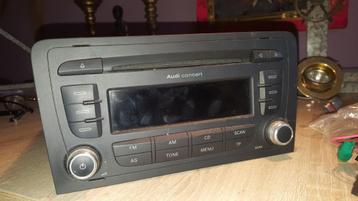 Autoradio  beschikbaar voor biedingen