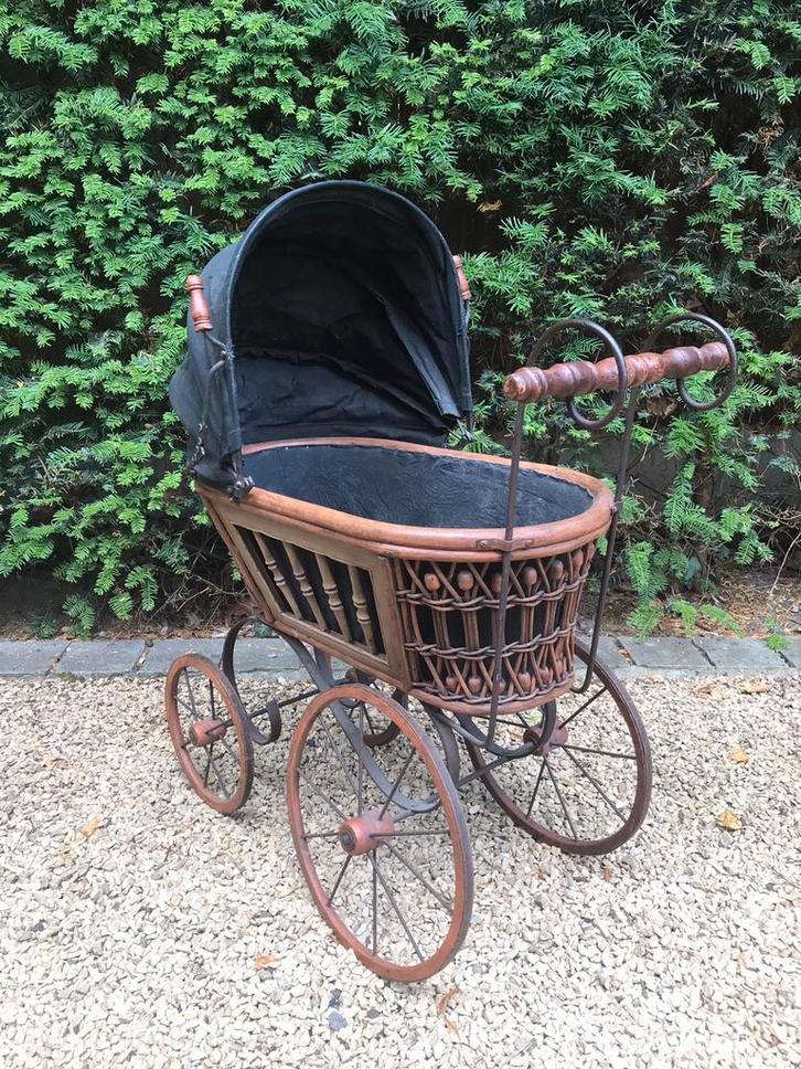 Antieke/vintage/retro houten poppenwagen, Antiek en Kunst, Antiek | Speelgoed, Ophalen