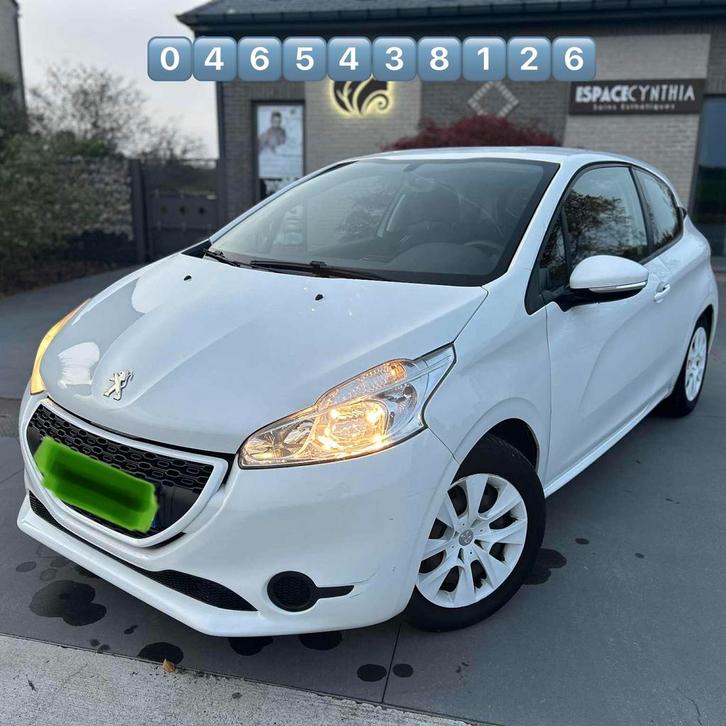 Peugeot 208 1.0i Essence 2015. 70.000km, Auto's, Peugeot, Particulier, Bluetooth, Benzine, Euro 5, Stadsauto, 3 deurs, Handgeschakeld