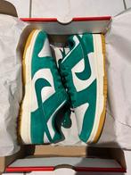 Nike dunk low SE, Wit, Nike, Nieuw, Ophalen of Verzenden