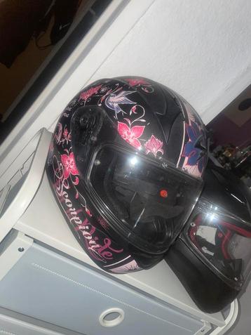 Helm beschikbaar voor biedingen