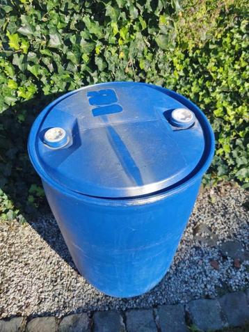 blauwe regenton - 200 liter  beschikbaar voor biedingen