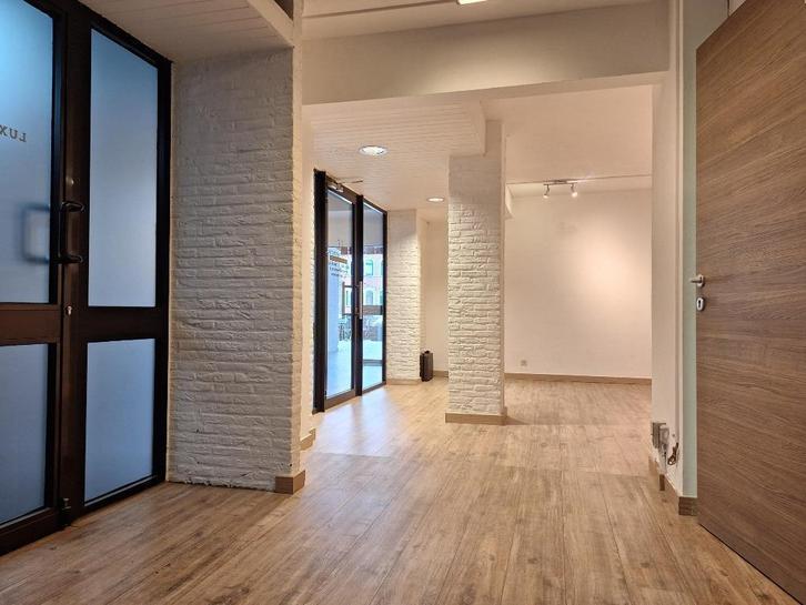 winkel in galerij voor beauty te huur vanaf 400/maand, Immo, Appartements & Studios à louer, Anvers (ville), 50 m² ou plus
