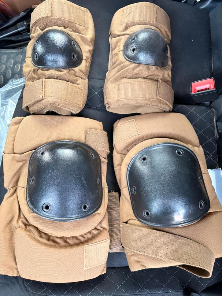 US Army Knie- & Elleboogbeschermers Set #1, Verzamelen, Militaria | Algemeen, Landmacht, Overige typen, Ophalen of Verzenden