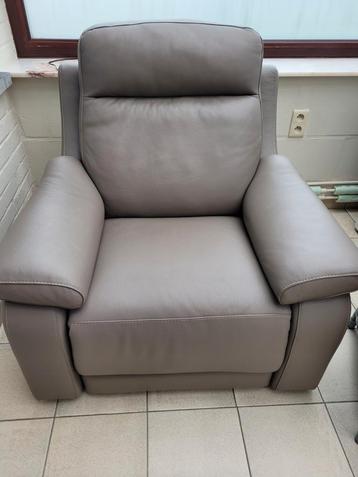 Fauteuil électrique poltronesofa beschikbaar voor biedingen