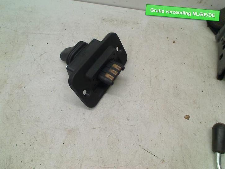 SCHAKELAAR schuifdeur Caddy Combi III (2KB,2KJ) (2K0907438), Auto-onderdelen, Dashboard en Schakelaars, Volkswagen, Gebruikt