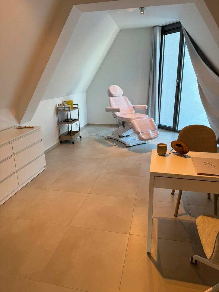 Behandelstoel 3 motoren - wit, Zakelijke goederen, Kantoor en Winkelinrichting | Apparatuur en Telecommunicatie, Gebruikt, Ophalen