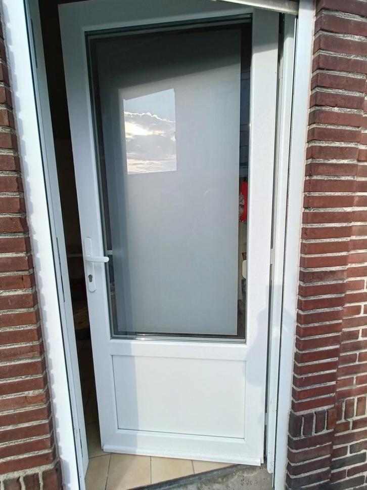 PVC deur in uitstekende staat, Doe-het-zelf en Bouw, Deuren en Vliegenramen, Gebruikt, Buitendeur, 80 tot 100 cm, Kunststof, Ophalen