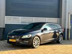 Volvo V60 2.4 D6 AWD Plug-In Hybrid Summum bj.2013 Camera|Na, Auto's, Zwart, 48 g/km, Zwart, Break