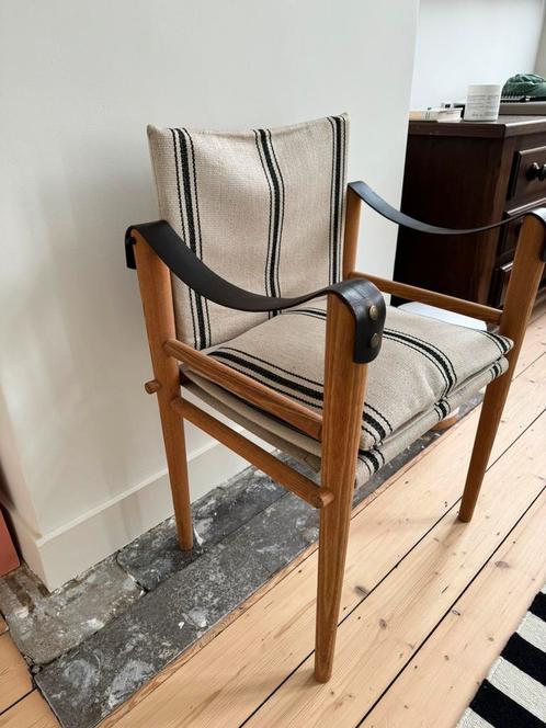 2 dining chairs van Temps Libre - Virginie Lobrot, Huis en Inrichting, Stoelen, Gebruikt, Hout, Ophalen