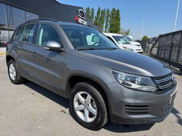 Volkswagen Tiguan 1.4 tsi benzine gps open dak ohboek, Auto's, Volkswagen, Euro 5, Stof, 4 cilinders, 1600 kg