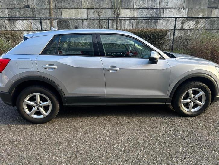 Audi Q2 1.6 TDI S-Tronic avec boîte automatique. État neuf, Autos, Audi, Particulier, Q2, ABS, Caméra de recul, Phares directionnels