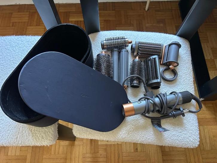 DYSON AIRWRAP, Bijoux, Sacs & Beauté, Beauté | Soins des cheveux, Neuf, Sèche-cheveux, Enlèvement