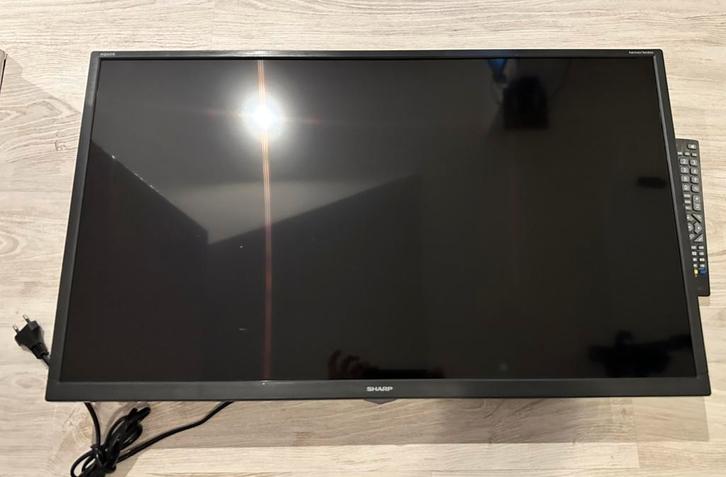 Sharp 32" – Perfect voor Chromecast/HDMI – Wandbeugel, Audio, Tv en Foto, Televisies, Zo goed als nieuw, LCD, Sharp, Ophalen
