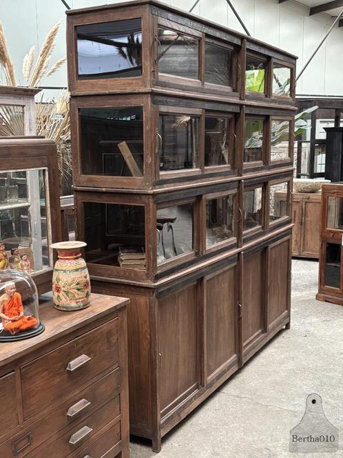 Functionalistisch wandmeubel topstuk in vier componenten, Antiek en Kunst, Curiosa en Brocante, Ophalen of Verzenden