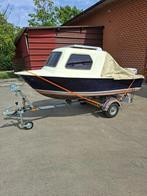 Kajuit bootje met trailer en motor, Watersport en Boten, Ophalen, Gebruikt, 3 tot 6 meter