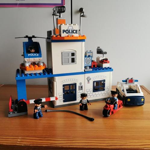 duplo 4965 - commissariat de police vintage, Enfants & Bébés, Jouets | Duplo & Lego, Utilisé, Duplo, Ensemble complet, Enlèvement ou Envoi