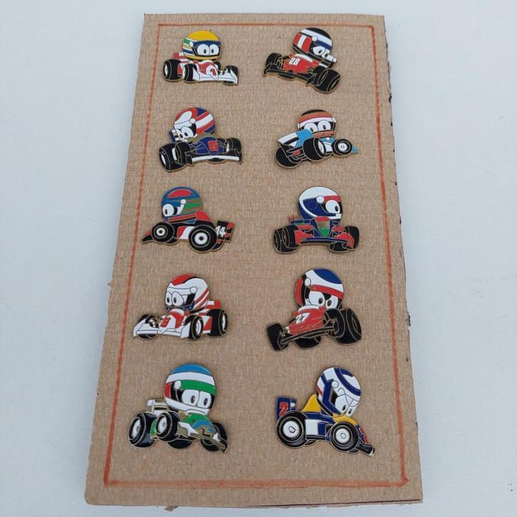 10 PIN SENNA BERGER MANSELL PROST ALESI ETC ORNICAR CLOVIS 9, Verzamelen, Overige Verzamelen, Zo goed als nieuw, Ophalen of Verzenden