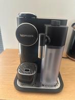 Nespresso Gran Lattisima, Elektronische apparatuur, Ophalen, Zo goed als nieuw, Koffiepads en cups