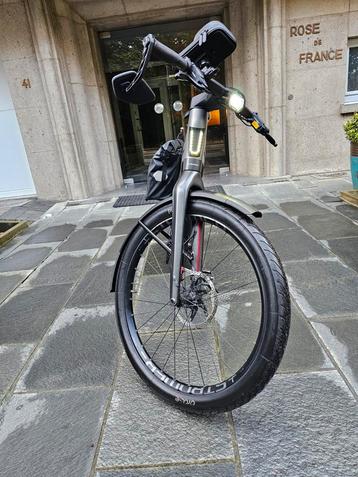 Stromer st5 avec garantie  disponible aux enchères