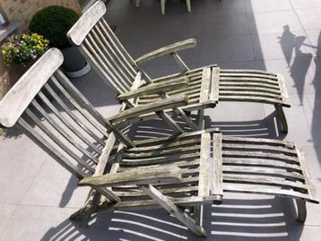 Set van 2 ligstoelen in teakhout (met voetsteun) 