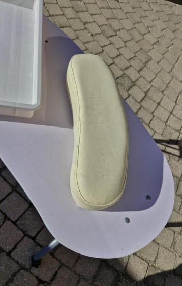 Manicure tafeltje - lade - polssteun - wit-gebruikt - gratis beschikbaar voor biedingen