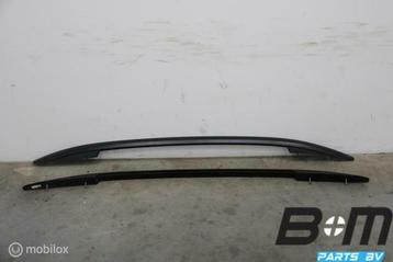 Zwarte dakrail VW Taigo 2G7860025A beschikbaar voor biedingen