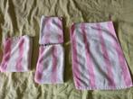 4 gastenhanddoekjes roze, Huis en Inrichting, Badkamer | Badtextiel en Accessoires, Roze, Zo goed als nieuw, Ophalen