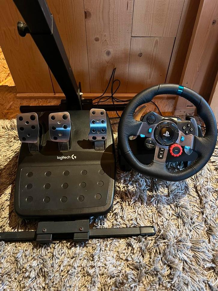 Logitech G29 Racestuur met pedalen en standaard, Computers en Software, Joysticks, Zo goed als nieuw, Ophalen