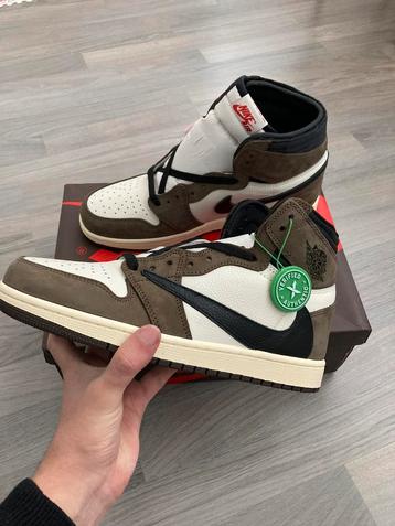 Nike Air Jordan 1 High Travis Scott Dark Mocha