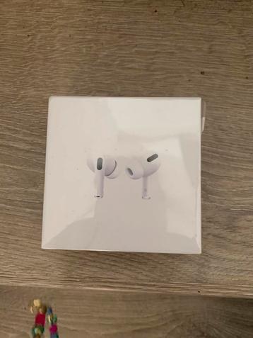 Apple AirPods Pro (1st generation) beschikbaar voor biedingen