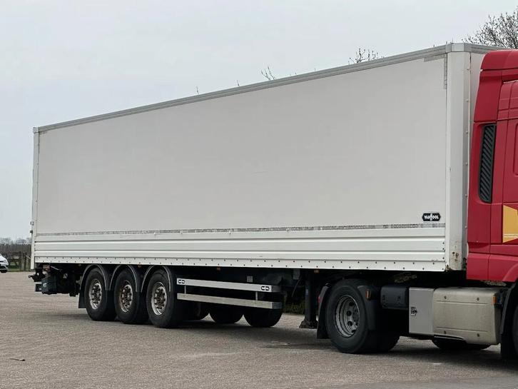 Van Hool 3 assige kasten trailer LBW/LAADKLEP 2500kg, Auto's, Vrachtwagens, Bedrijf, Te koop, Aanhangers en Opleggers, Overige brandstoffen