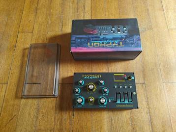 Dreadbox Typhon analoge synthesizer + decksaver