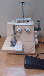 Recouvreuse bernina bernette, Enlèvement ou Envoi, Bernina