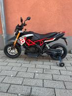 Moto enfant Dorsoduro 900 - Aprilia, Ophalen