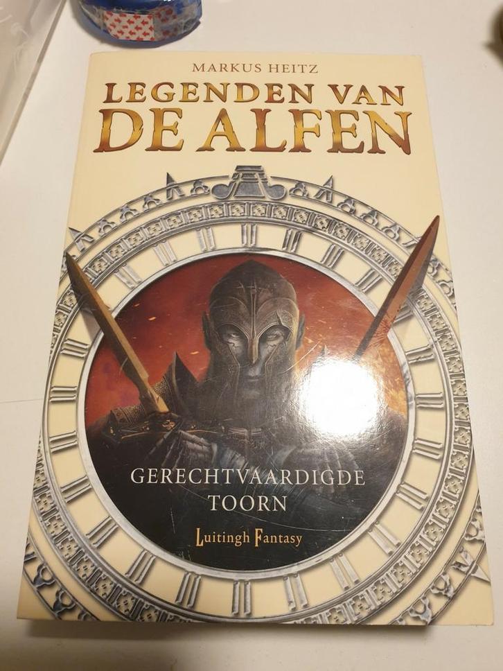 Markus Heitz - Gerechtvaardigde Toorn DEEL 1 LEGENDEN ALFEN, Boeken, Fantasy, Zo goed als nieuw, Ophalen of Verzenden