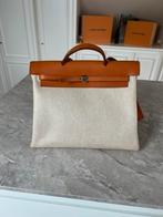 Hermes Hermes Hertas, Handtassen en Accessoires, Tassen | Damestassen, Ophalen of Verzenden, Zo goed als nieuw, Handtas