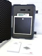 Seca 877 Geijkte Medische Weegschaal, Elektronische apparatuur, Weegschalen, Ophalen of Verzenden, Zo goed als nieuw