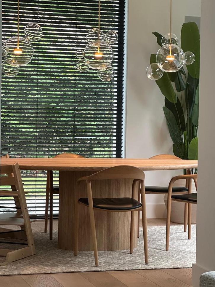eettafel massief eik geborsteld (als nieuw), Huis en Inrichting, Tafels | Eettafels, Zo goed als nieuw, Eikenhout, Ophalen