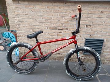 WeThePeople BMX type Arcade candy red, Fietsen en Brommers, Fietsen | Crossfietsen en BMX, Ophalen, Zo goed als nieuw