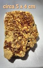 Vandaniet Afmetingen 5 X 4 cm, Verzamelen, Mineralen en Fossielen, Ophalen of Verzenden