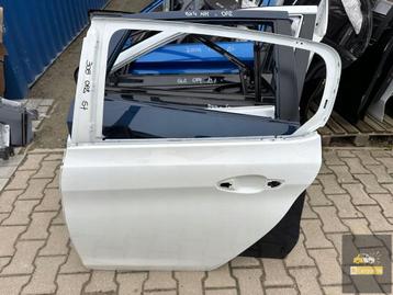 Peugeot 308 T9 HB linker achterdeur beschikbaar voor biedingen