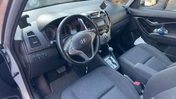 Hyundai ix20 automatique km 132000, Carnet d'entretien, Noir, 5 portes, Particulier