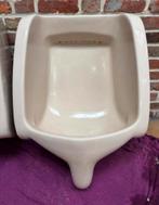 2 Lichtroze vintage urinoirs, Doe-het-zelf en Bouw, Ophalen