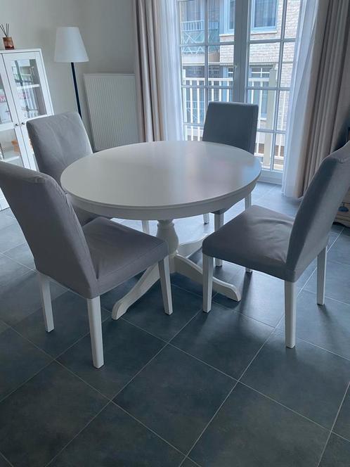 Eettafel en 4 stoelen Ikea als nieuw, Huis en Inrichting, Complete eetkamers, Zo goed als nieuw, 4 tot 6 stoelen, Ophalen