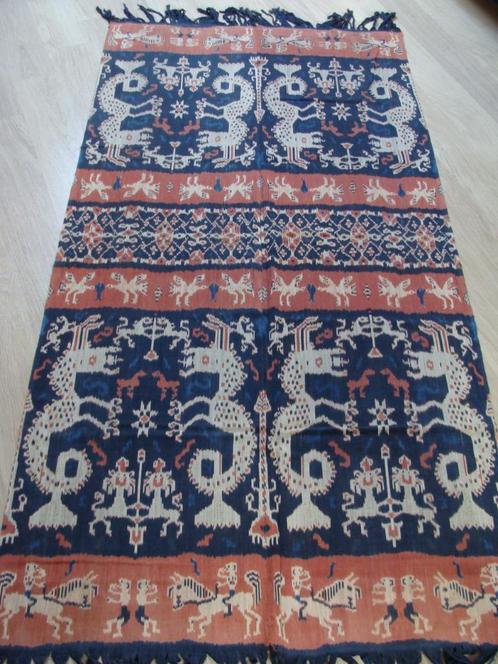 Sumba Hinggi Ikat blanket - Vintage 1900 - Wandtapijt, Antiek en Kunst, Antiek | Tapijten, Tafelkleden en Textiel, Ophalen of Verzenden