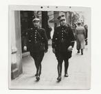1950' echte foto rijkswacht gendarmerie, Collections, Photos & Gravures, Autres sujets/thèmes, Photo, 1940 à 1960, Utilisé