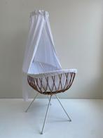 Vintage rotan/rieten wiegje / babybedje, Kinderen en Baby's, Ophalen, Gebruikt, Wieg